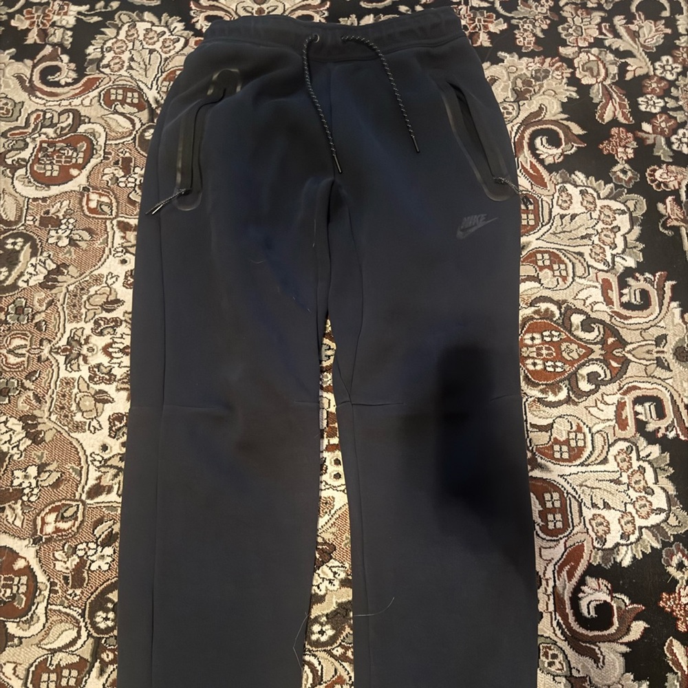 Nike Tech Black Men's Jogger Sweatpants with Zipper Pockets